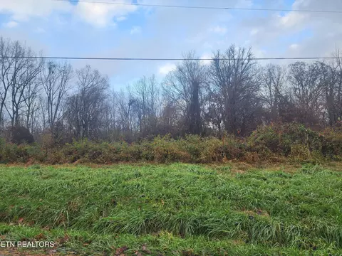 High St, Elgin, TN 37732 photo 2