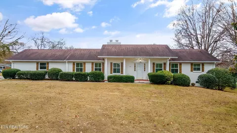 1916 Tuckaleechee Pike, Maryville, TN 37803