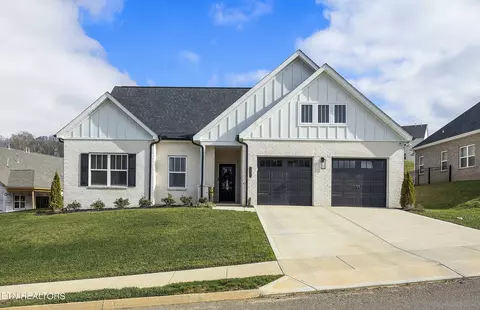 10963 Glory Maple Ln, Knoxville, TN 37932