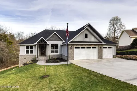 227 Seminole Cir, Loudon, TN 37774