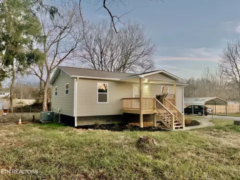 495 Tittsworth Spring Rd, Seymour, TN 37865