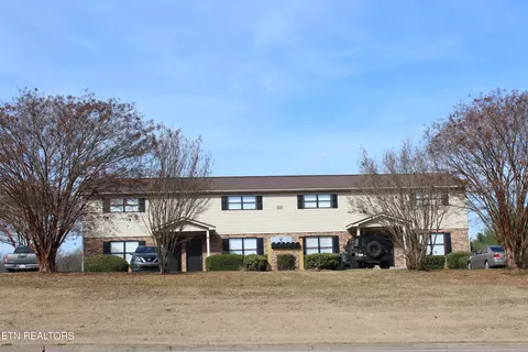 3601 Lark Cir, Louisville, TN 37777