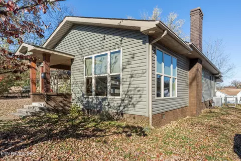 188 N Main St, Oneida, TN 37841 photo 3