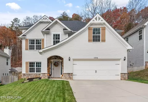 11715 Pepper Ridge Ln, Knoxville, TN 37932
