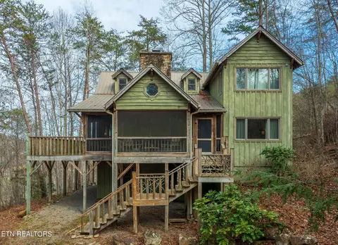 2859 Walden Creek Way, Pigeon Forge, TN 37862