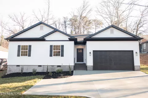 1458 Wilson Rd, Knoxville, TN 37912