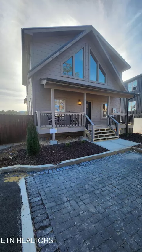 2868 Sequoia Rd, Pigeon Forge, TN 37863