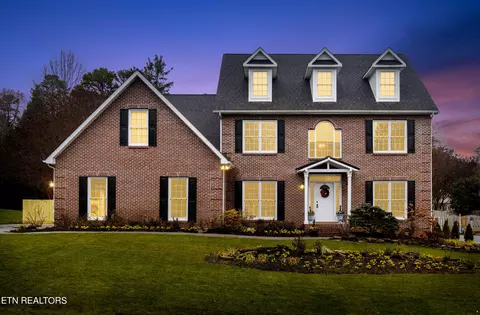 1524 Britling Dr, Knoxville, TN 37922