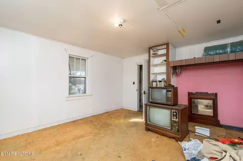 176 Moulton Rd, Fall Branch, TN 37656 photo 6