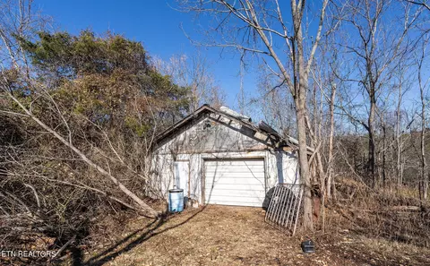 176 Moulton Rd, Fall Branch, TN 37656 photo 2