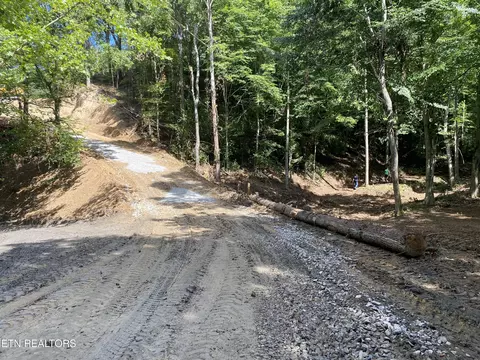 18 Stanley Street, Oneida, TN 37841