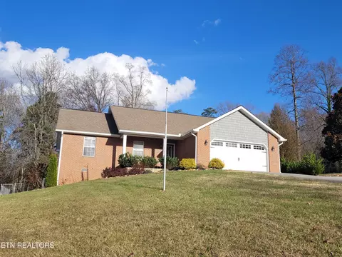 1259 Chesty Puller Cir, Maryville, TN 37803