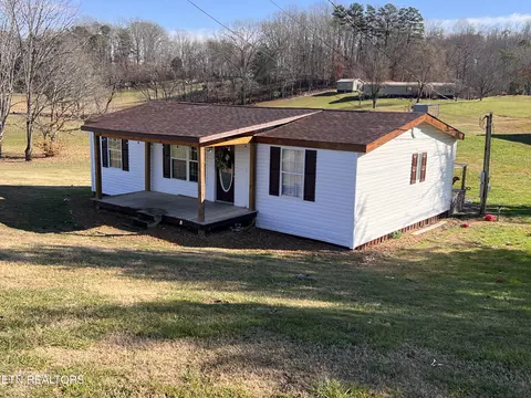 185 Flatwoods Rd, Speedwell, TN 37870
