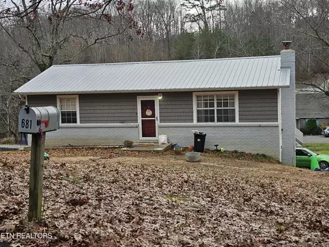 681 Harmon Rd, New Tazewell, TN 37825