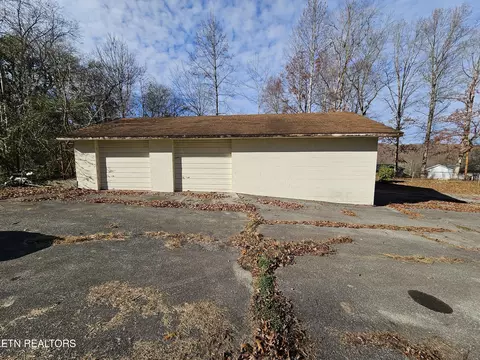 Cedar Circle, Powell, TN 37849 photo 3