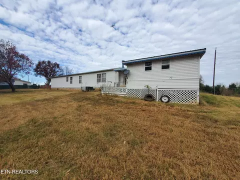 377 Meadowood Dr, Talbott, TN 37877 photo 8