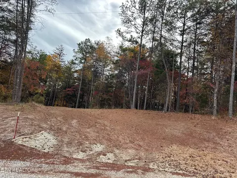 495 Cody Ln, Madisonville, TN 37354