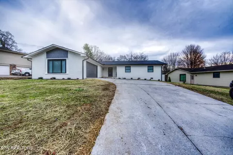 3016 Staffordshire Blvd, Powell, TN 37849