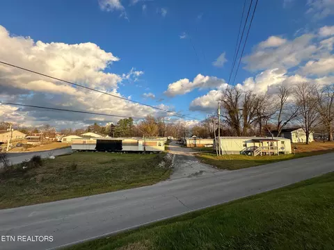 Mcghee St, Jamestown, TN 38556