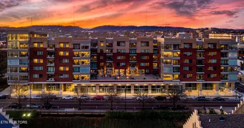 333 W Depot Ave #317, Knoxville, TN 37917