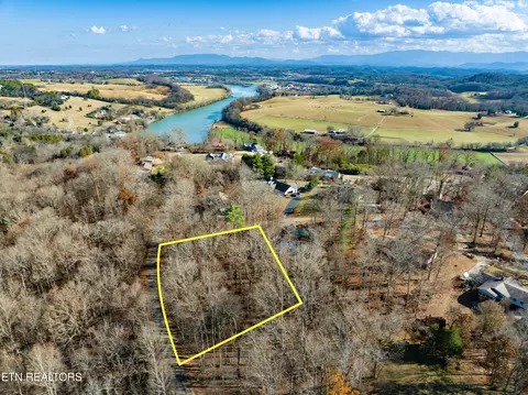 Eagle Nest, Kodak, TN 37764