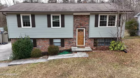 6431 Cedarbreeze Rd, Knoxville, TN 37918