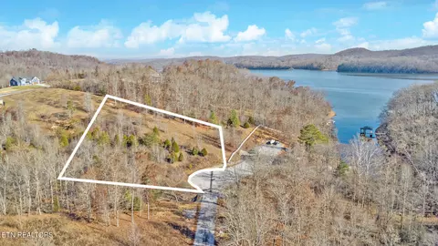 213 Emerald Ln, Rockwood, TN 37854