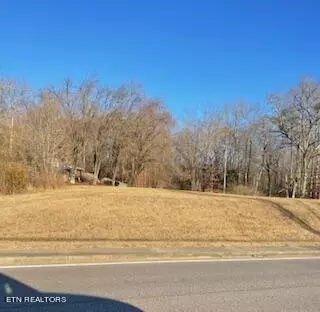 195 Pine Ridge Rd, Harriman, TN 37748