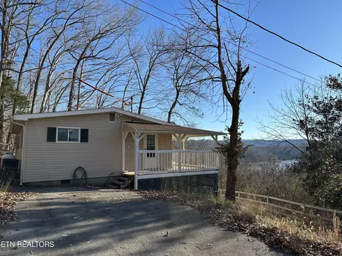 796 Straight Branch Rd, Speedwell, TN 37870