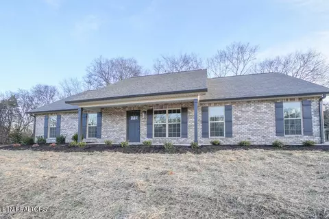 322 Grandview Dr, Maryville, TN 37803