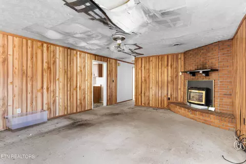 210 Rice Dr, Bean Station, TN 37708 photo 9