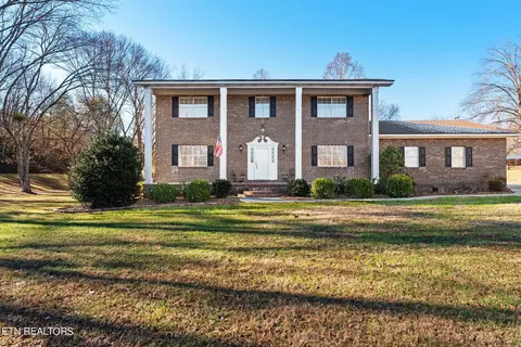 312 Yarnell Rd, Clinton, TN 37716