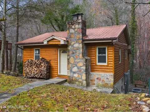 965 Carson Springs Rd, Newport, TN 37821