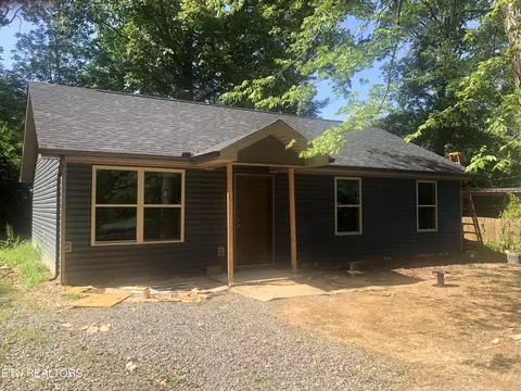 162 Louisiana Ave, Oak Ridge, TN 37830