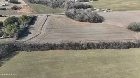 Aedc Rd, Decherd, TN 37324 photo 3