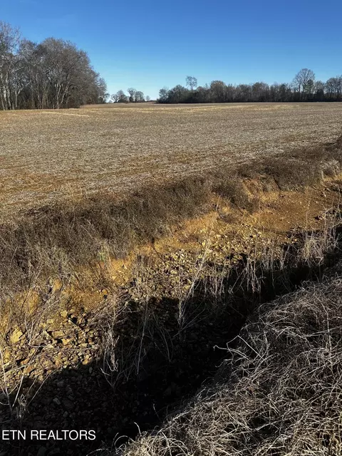Aedc Rd, Decherd, TN 37324 photo 8