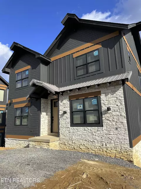 288 Rambling Creek Way, Sevierville, TN 37862