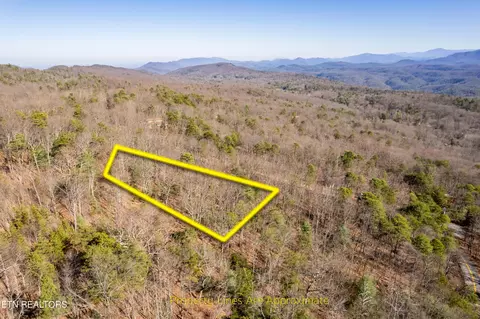 S Wallace Rd, Tallassee, TN 37878