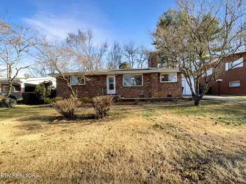 3716 Timber Cir, Knoxville, TN 37920