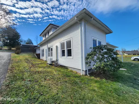 Exterior - 1836 Dr Thomas Walker Rd, Ewing, VA 24248 photo 16 of 18