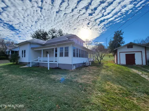 Exterior - 1836 Dr Thomas Walker Rd, Ewing, VA 24248 photo 17 of 18