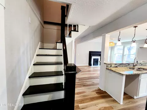 Entry Way - 1836 Dr Thomas Walker Rd, Ewing, VA 24248 photo 3 of 7