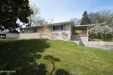 2817 Milford Ave, Maryville, TN 37804
