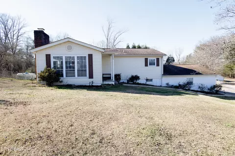 2129 Roseberry Rd, Mascot, TN 37806