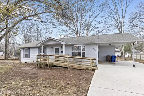 110 Goucher Cir, Oak Ridge, TN 37830
