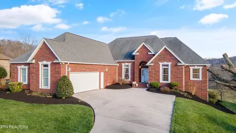 107 Tradewind St, Clinton, TN 37716