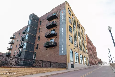 220 W Jackson Ave #103, Knoxville, TN 37902
