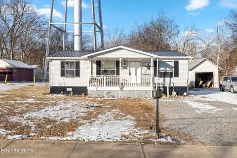 572 Monroe St, Madisonville, TN 37354