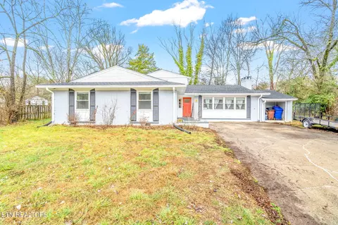 20 Lindale Ln, Oak Ridge, TN 37830