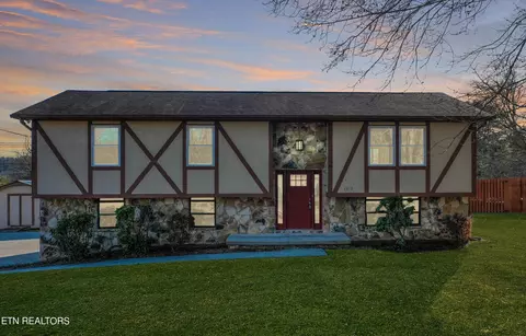 7312 Dunsten Dr, Knoxville, TN 37931